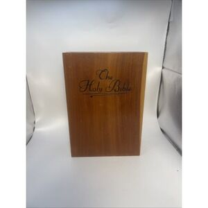 1987 The New American Bible‎ Catholic Vintage Decorative Union Made Wooden Box